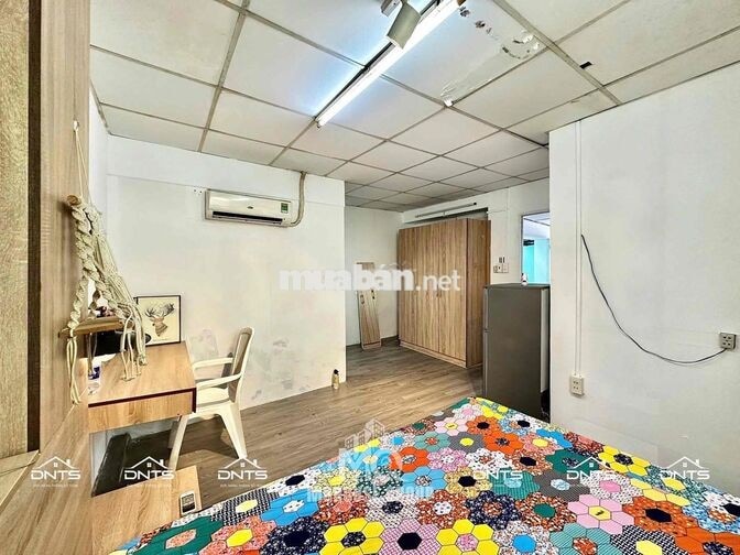 Phòng trọ quận 1 35m2 full nội thất, ban công lớn. Chợ Tân Định