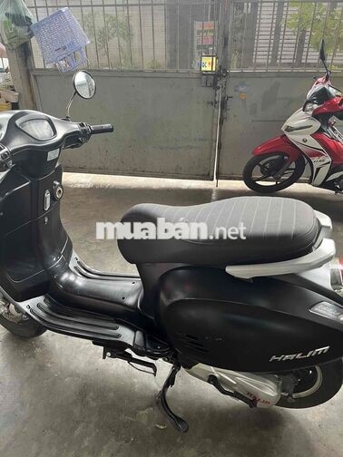 Xe máy Halim Vespa 50cc màu đen