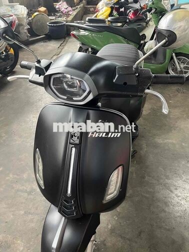 Xe máy Halim Vespa 50cc màu đen