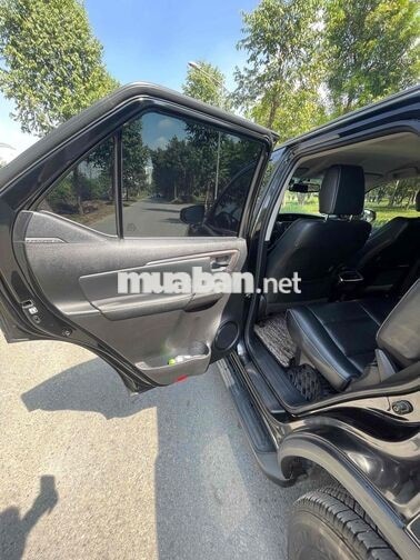 TOYOTA FORTUNER 2021 DẦU TỰ ĐỘNG 7 CHỖ ĐEN