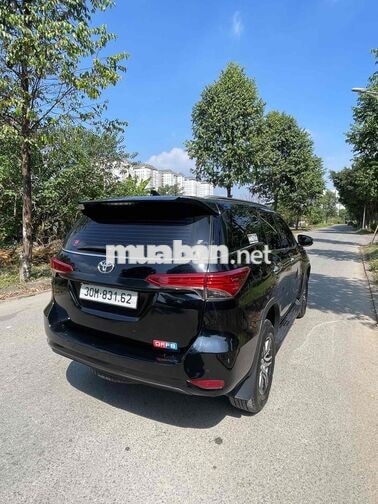 TOYOTA FORTUNER 2021 DẦU TỰ ĐỘNG 7 CHỖ ĐEN