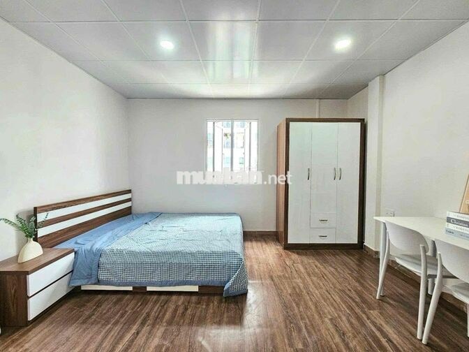 Studio siêu thoáng rộng full nội thất mặt tiền đường Nguyễn Thị Thập