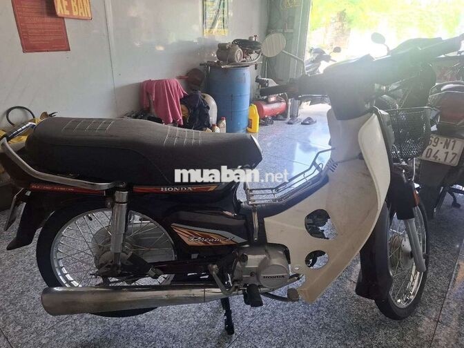 Honda Dream màu Nâu