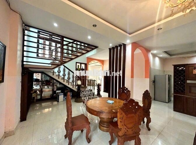 Cần cho thuê Biệt Thự 85A Nguyễn Thế Truyện P.Tân Sơn Nhì Q.Tân Phú