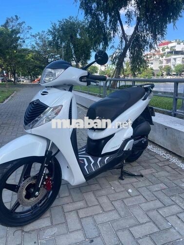 Honda SH 125i nhập ý màu trắng