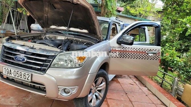 Ford Everest 2009 2.5L Vàng cát
