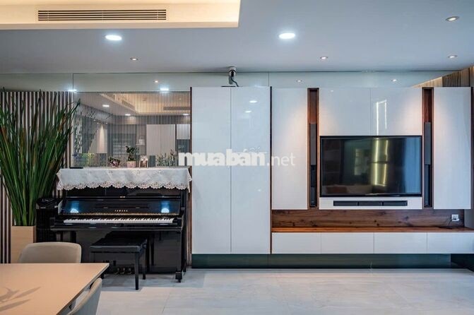 Cho thuê căn hộ 3PN nội thất cao cấp Sài Gòn South Nguyễn Hữu Thọ
