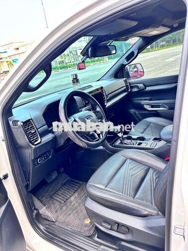 Ford Everest 2024 2.0 Titanium 4x2 Trắng