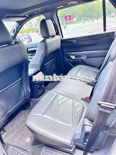 Ford Everest 2024 2.0 Titanium 4x2 Trắng