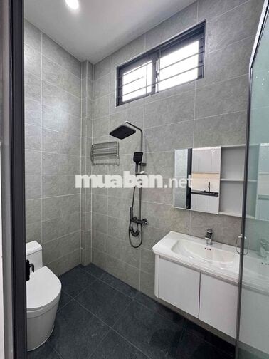9 Chủ nhà mặt tiền kênh tập đoàn 2