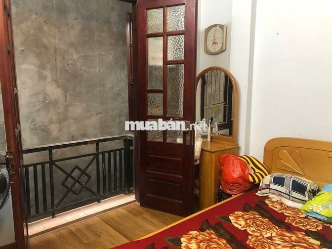 Cho thuê nhà nguyên căn 4 tầng, 35m2/tầng phố Vũ Ngọc Phan