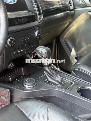 Ford Everest Titanium 2.0 Bi-Turbo Đen