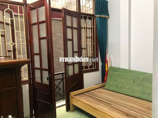 Cho thuê nhà nguyên căn 4 tầng, 35m2/tầng phố Vũ Ngọc Phan