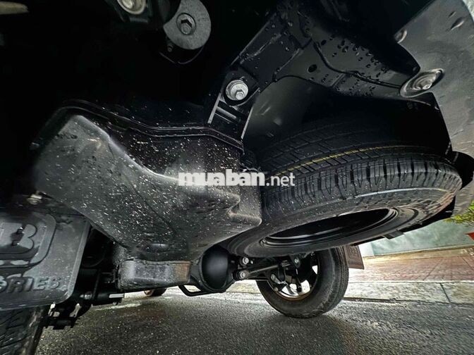 Ford Everest 2024 Sport 7 chỗ Đen