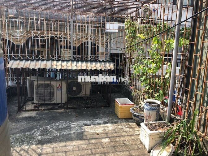 Cho thuê nhà nguyên căn 4 tầng, 35m2/tầng phố Vũ Ngọc Phan