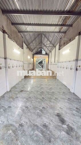Hóc Môn Shr Nhà mặt tiền giá trong hẻm