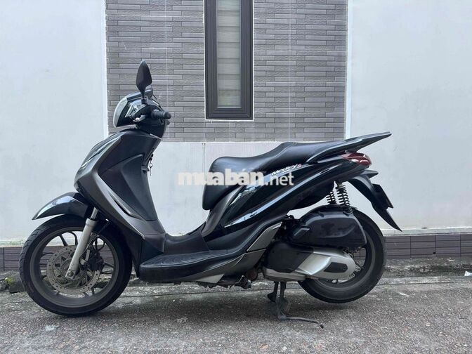 Piaggio Medley S 125 ABS màu đen