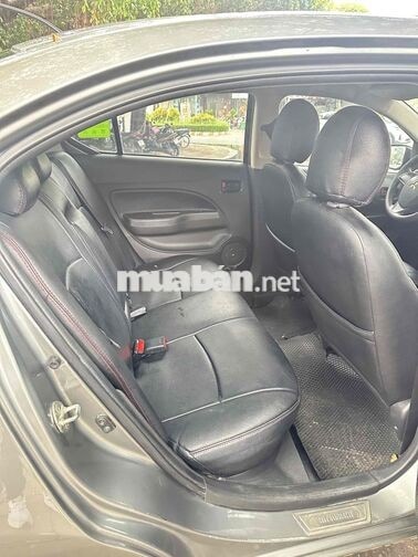 Mitsubishi Attrage 5 chỗ Xăng Số sàn Xám