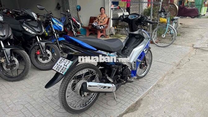 Exciter 135 2011 hạ áo 2010  ( hỗ trợ góp )