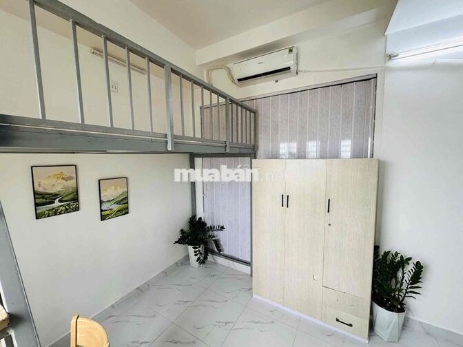 PHÒNG DUPLEX CỬA SỔ TRỜI KẾ ĐẠI HỌC NGUYỄN TẤT THÀNH