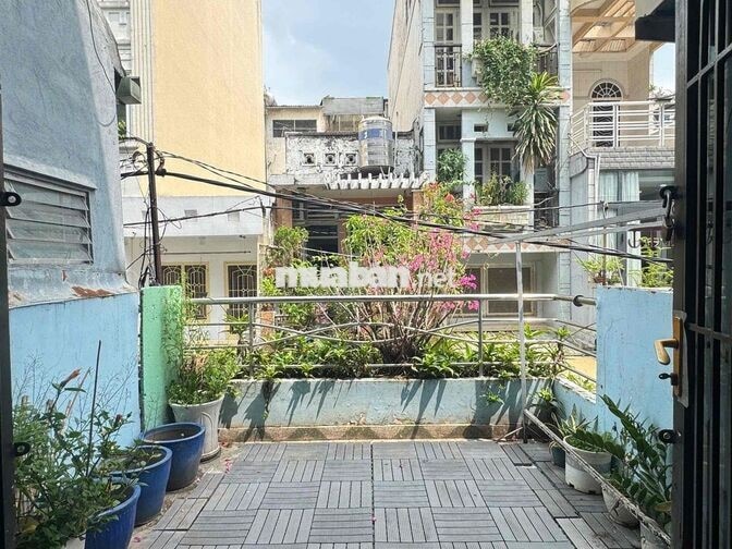 Cho thuê nhà HXH Lê Văn Sỹ, Tân Bình – 4PN, 3 lầu, full nội thất, giá