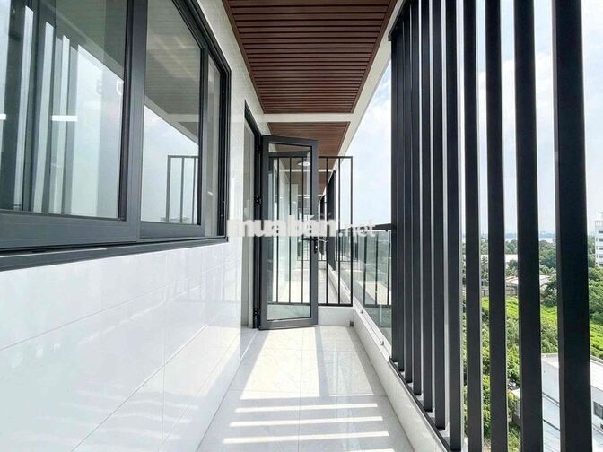 VƯỜN LÀI Q12 GIÁP GÒ VẤP CÓ BAN CÔNG, THANG MÁY
