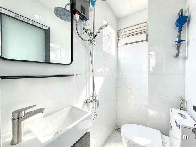 VƯỜN LÀI Q12 GIÁP GÒ VẤP CÓ BAN CÔNG, THANG MÁY