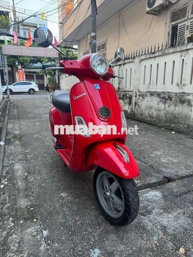 Piaggio Vespa LX ie 2012 màu đỏ