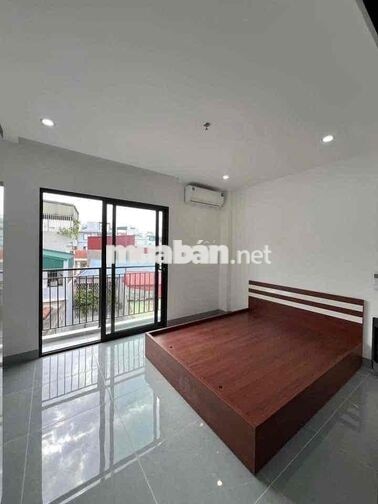 CĂN HỘ 1N1K BAN CÔNG DIỆN TÍCH LỚN THOÁNG NGAY CÔNG VIÊN HOÀ BÌNH