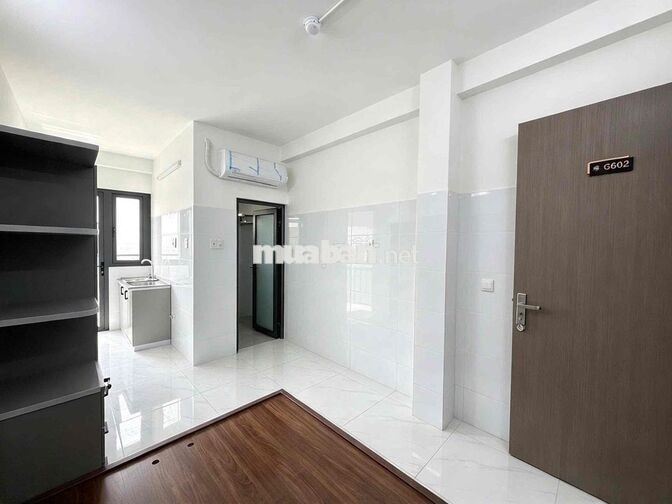 VƯỜN LÀI Q12 GIÁP GÒ VẤP CÓ BAN CÔNG, THANG MÁY