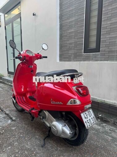 Piaggio Vespa LX ie 2012 màu đỏ
