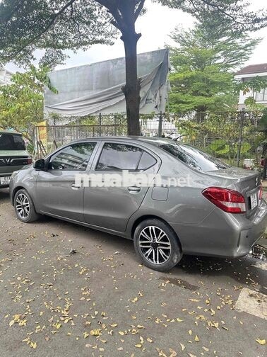 Mitsubishi Attrage 5 chỗ Xăng Số sàn Xám