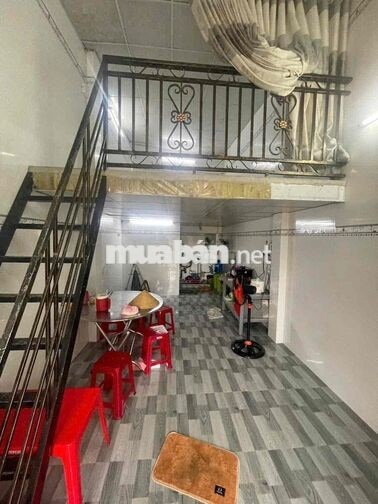 Nhà trệt lửng nguyên căn 3x8m mặt tiền lộ ô tô gần Chợ Cái Răng