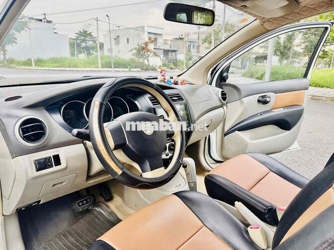 Nissan Grand Livina 2012 STD nhập Nhật 7 chỗ Trắng