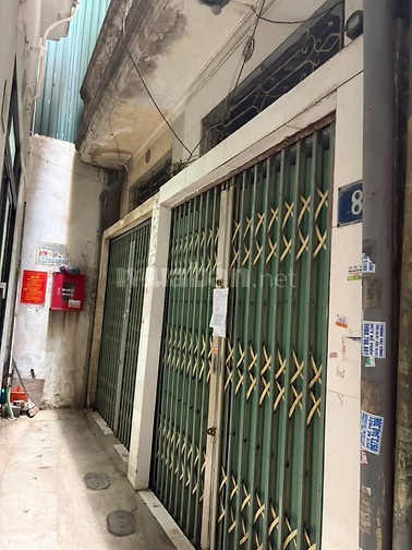 Chính chủ bán nhà 3 tầng cũ, diện tích 35 m2, mặt tiền 5m, ngõ trại cá