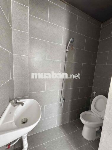 🔥🔥PHÒNG 35M² CÓ NỘI THẤT,  MỚI 100%, NGAY PHÚ MỸ HƯNG, GIỮ XE FREE