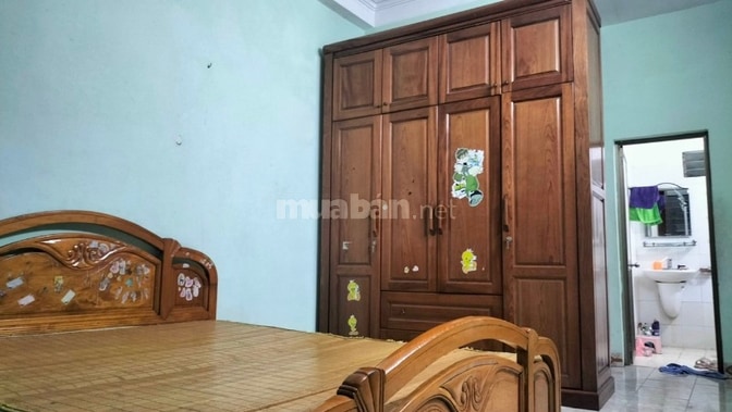 Chính chủ cho thuê nhà 4 tầng, 3 ngủ wc khép kín, 1 pkhách, 1 tum