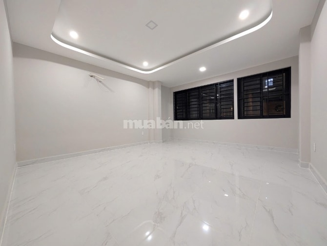 Bán Gấp Mặt Tiền Nguyễn Chí Thanh, P.9, Quận 5 Cũ