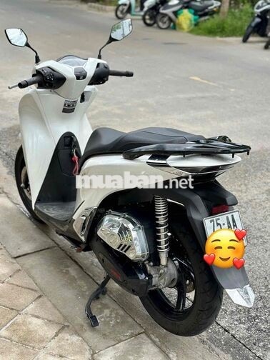 Honda SH 2025 7000 km màu Trắng