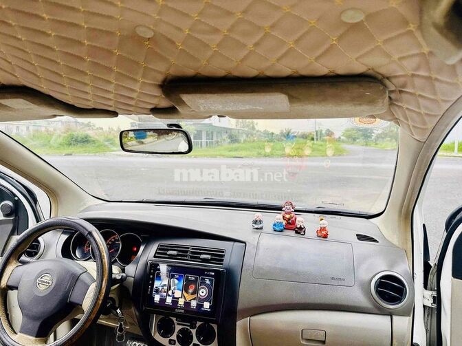 Nissan Grand Livina 2012 STD nhập Nhật 7 chỗ Trắng