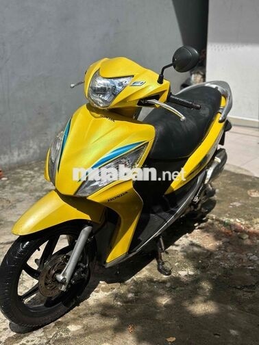 Honda Vision 2012 màu Vàng