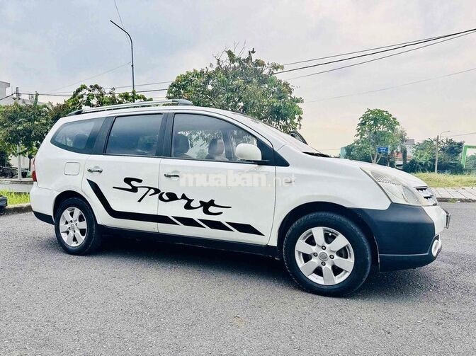 Nissan Grand Livina 2012 STD nhập Nhật 7 chỗ Trắng