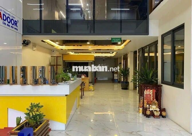 Cho thuê nhà mặt tiền đường Tô Hiến Thành, Quận 10