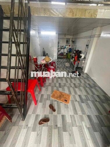 Nhà trệt lửng nguyên căn 3x8m mặt tiền lộ ô tô gần Chợ Cái Răng