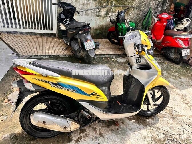 Honda Vision 2012 màu Vàng