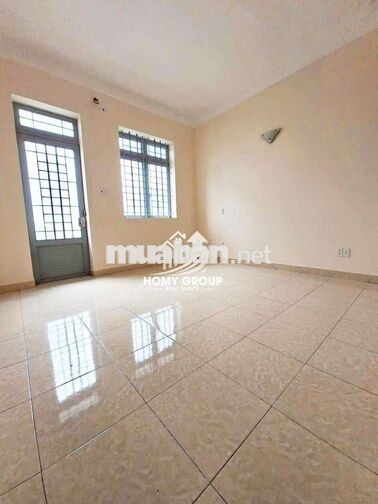 NHÀ ĐẸP 4PN_4WC MỚI SƠN SỬA NGAY TRỤC CHÍNH PHẠM VĂN ĐỒNG, THỦ ĐỨC.