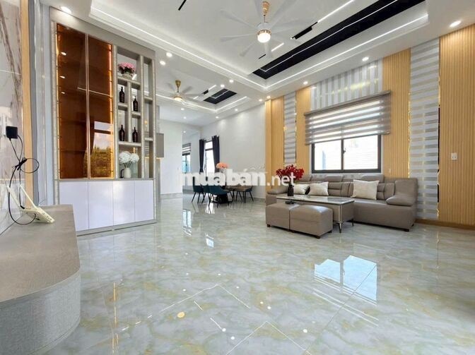NHÀ cấp 4 mái thái giáp HÓC MÔN 8x10 giá 715 triệu 2pn2wc SỔ HỒNG RIÊN