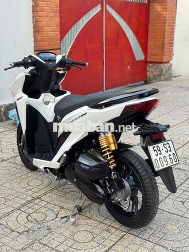 Vario 150 2020 18000km trắng đen bstp 9chủ