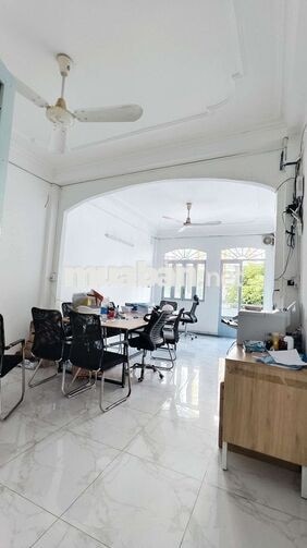23tr 110m2 MBKD Trần Hưng Đạo, ngay Lũy Bán Bích