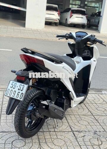 Vario 150 2020 18000km trắng đen bstp 9chủ